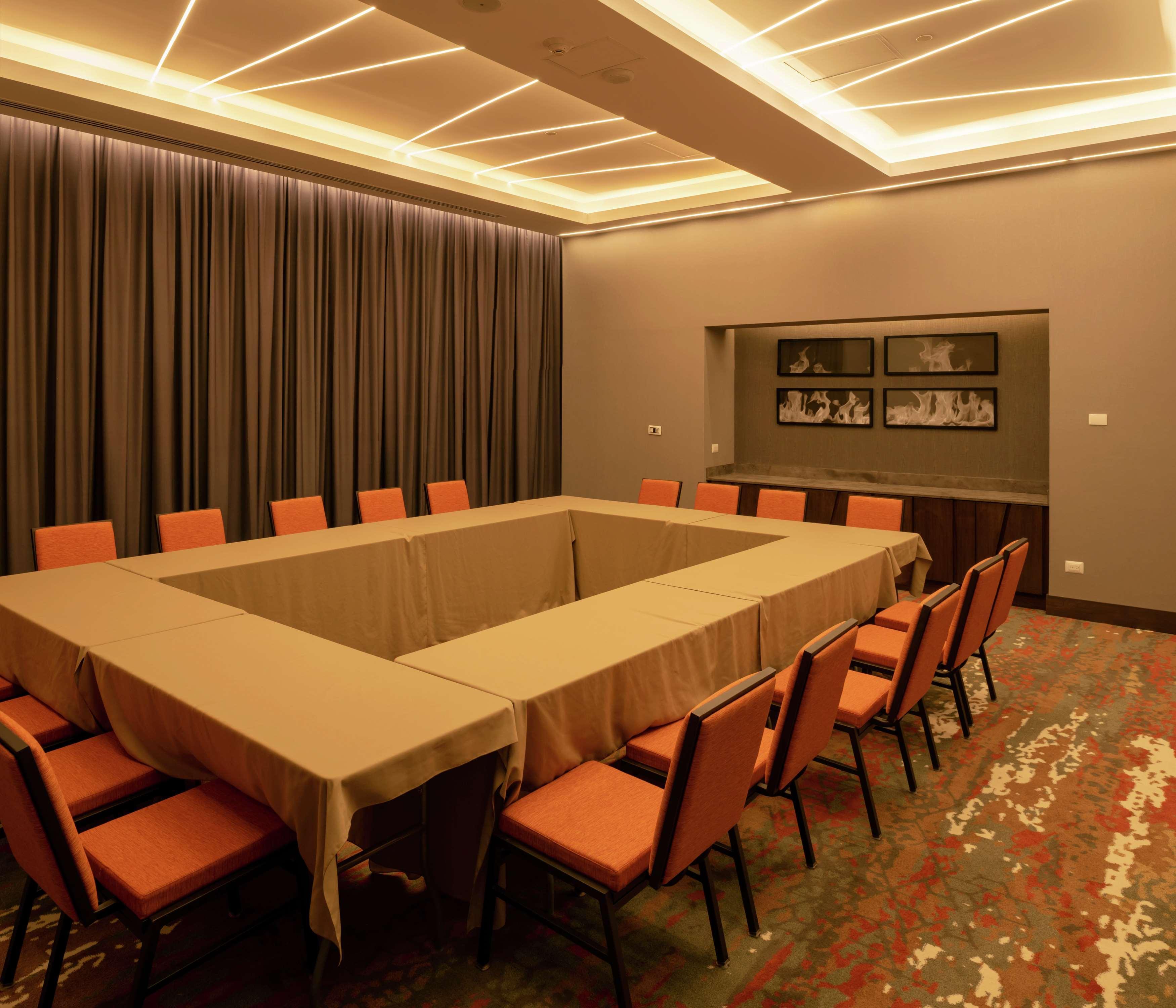 Hilton Garden