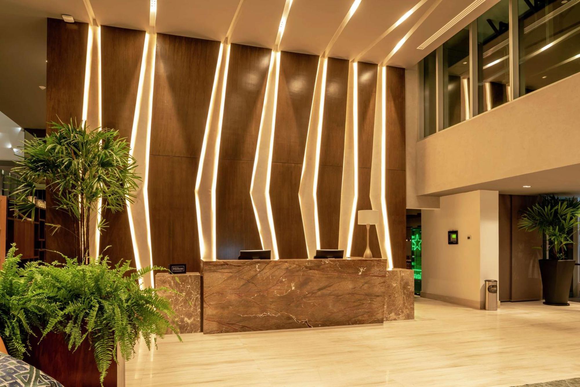 Hilton Garden 3*